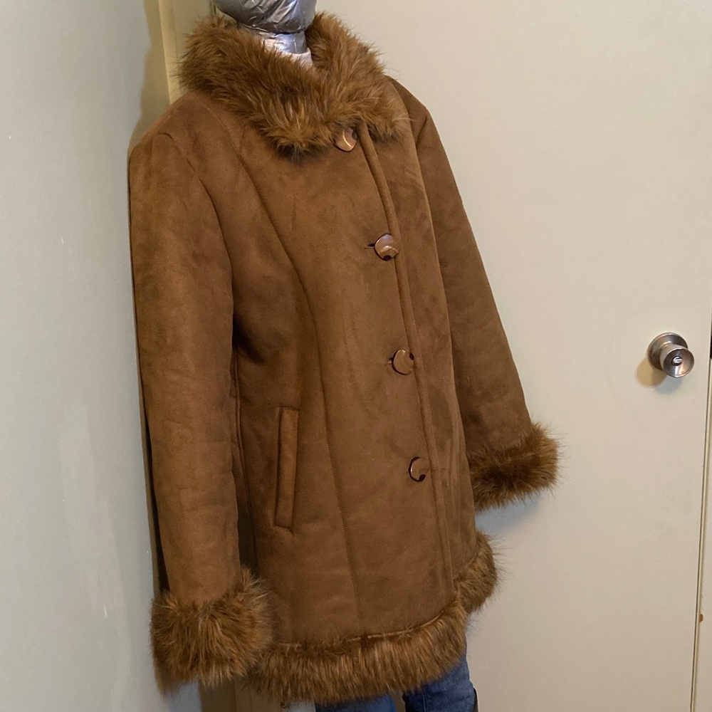 Brown Faux Fur Trimmed Coat - Picture 2 of 9